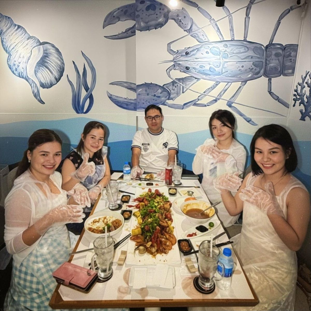 CUA CÀO CAY – Nhà Hàng Hải Sản Quận 3 | Cua Tươi Sống & Hải Sản Sốt Đặc Biệt
